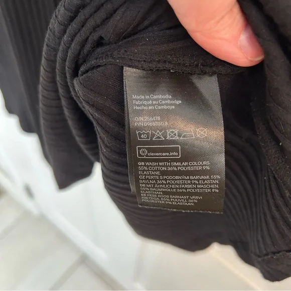 Divided Black Ribbed Dress - Picture 8 of 12